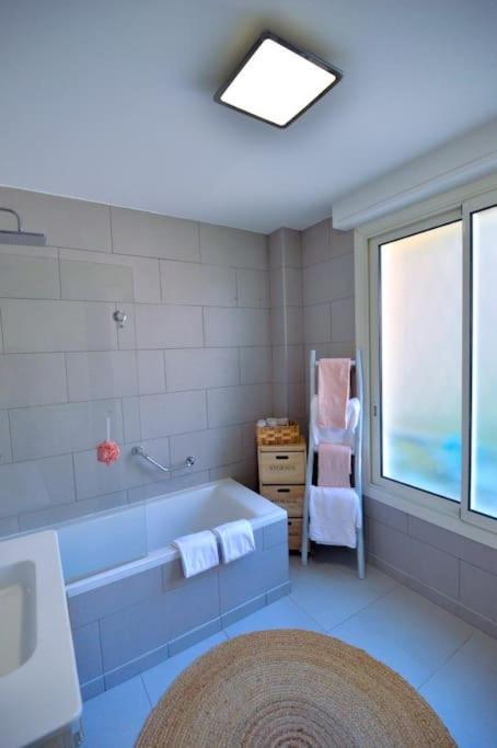 Beau 2P, Tres Equipe, Localisation Parfaite/Ac Apartment Вилафранк-сюр-Мер Екстериор снимка