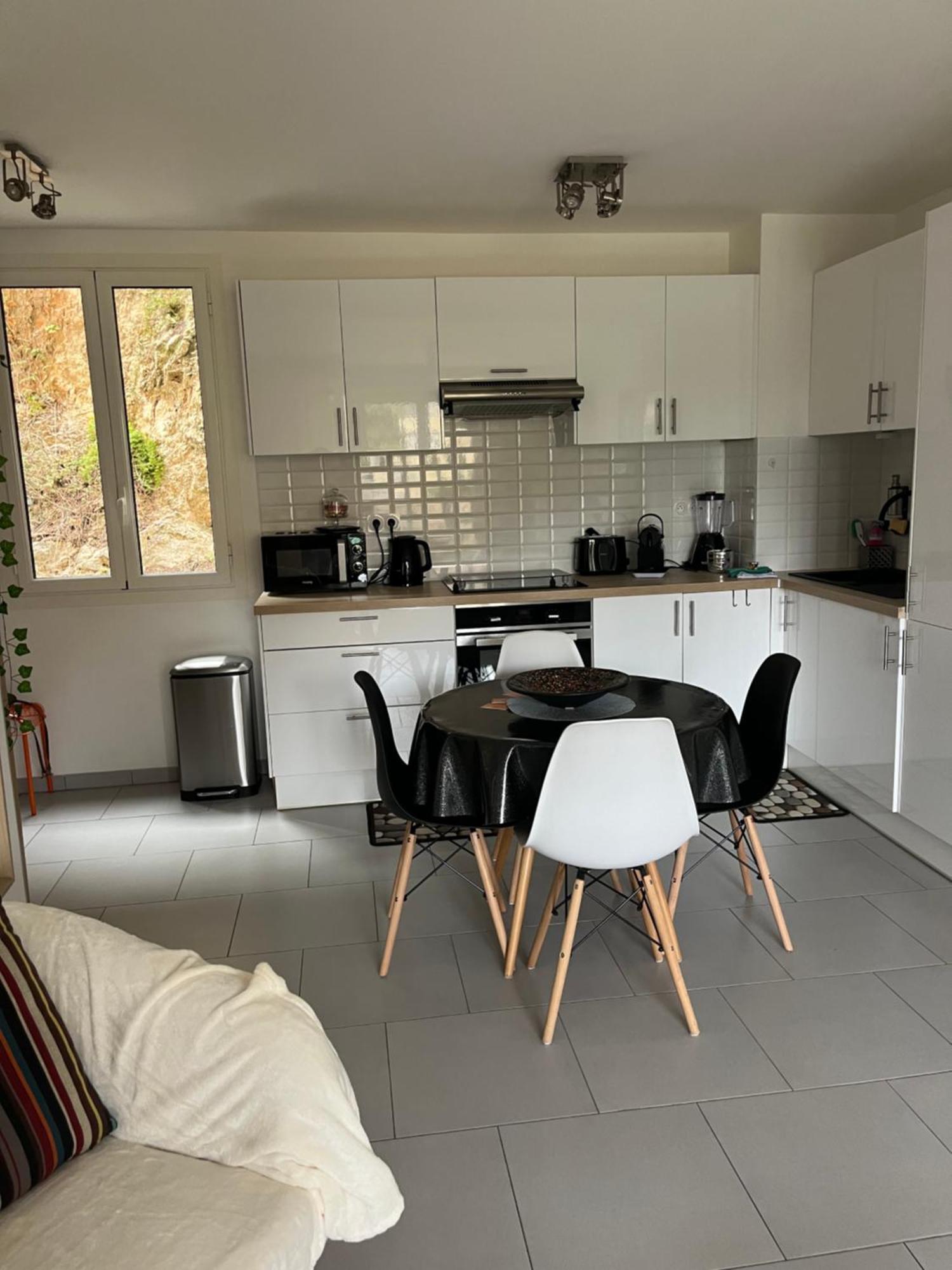 Beau 2P, Tres Equipe, Localisation Parfaite/Ac Apartment Вилафранк-сюр-Мер Екстериор снимка