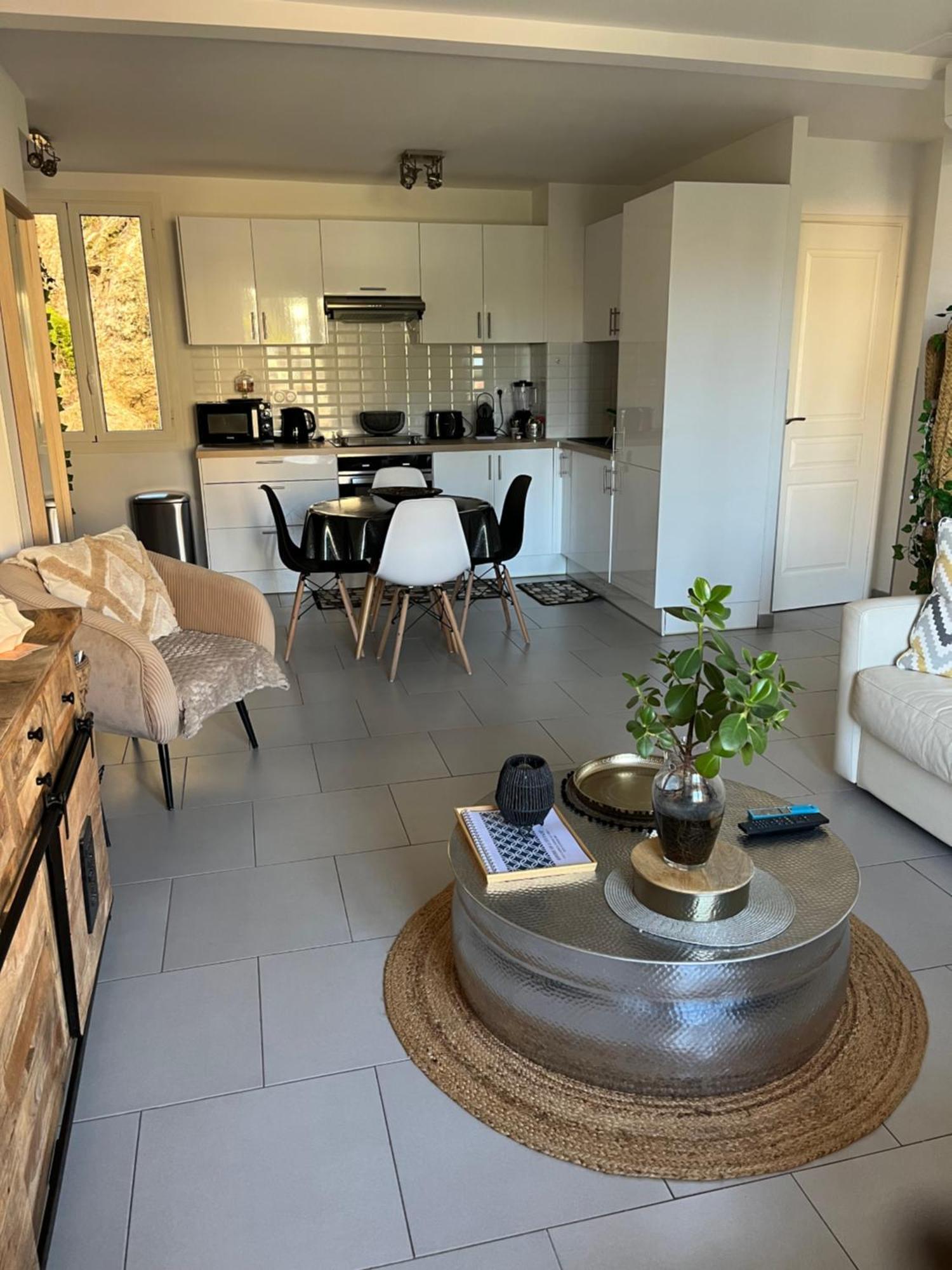 Beau 2P, Tres Equipe, Localisation Parfaite/Ac Apartment Вилафранк-сюр-Мер Екстериор снимка